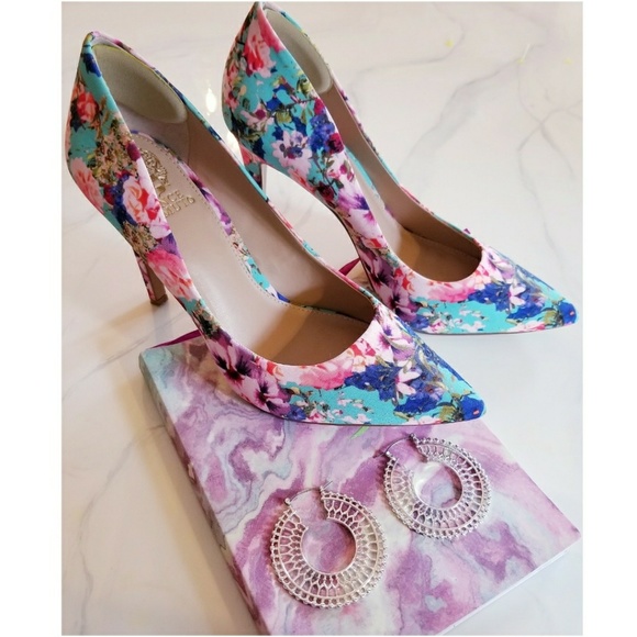 Vince Camuto Shoes - Vince Camuto Floral Heels